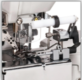 Трьохголкова п'ятиніточна плоскошовна швейна машина для вшивання гумки з сервомотором у голові SIRUBA C007KP-W532-356/CR/CX/UTP/CL/RLP/DCKH1 609778551 фото