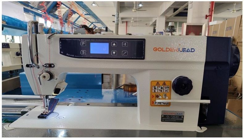 Одноигольная Прямострочная швейная машина с сервомотором в голове GOLDEN LEAD GL-720-H1 614603032 фото