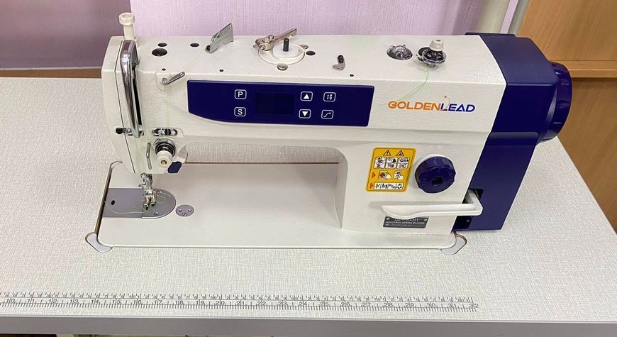 Одноигольная Прямострочная швейная машина с сервомотором в голове GOLDEN LEAD GL-720-M1 614611526 фото